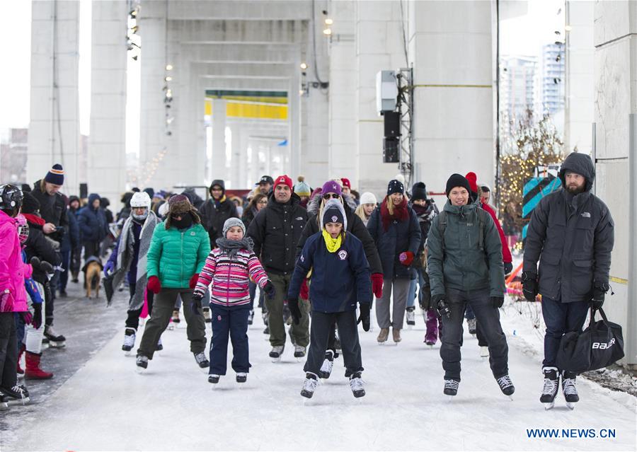 CANADA-TORONTO-BENTWAY SKATE TRAIL