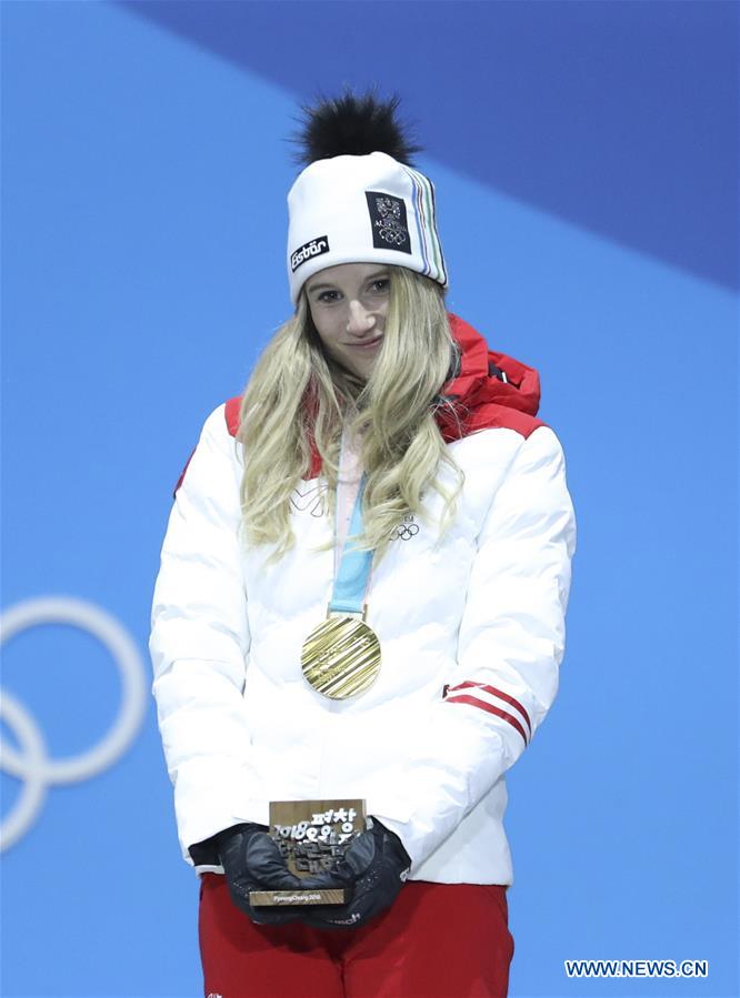 (SP)OLY-SOUTH KOREA-PYEONGCHANG-SNOWBOARD-LADIES' BIG AIR-MEDAL CEREMONY