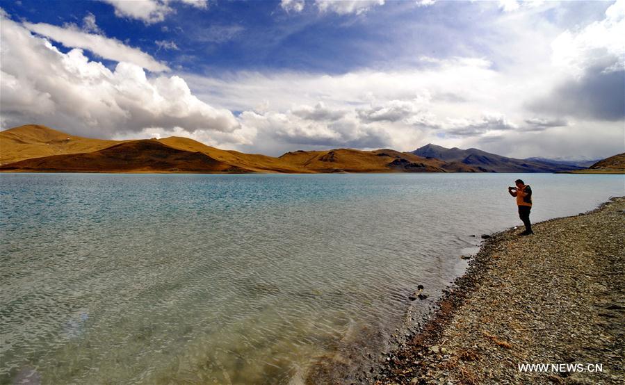 CHINA-TIBET-YAMDROK LAKE-SCENERY(CN)