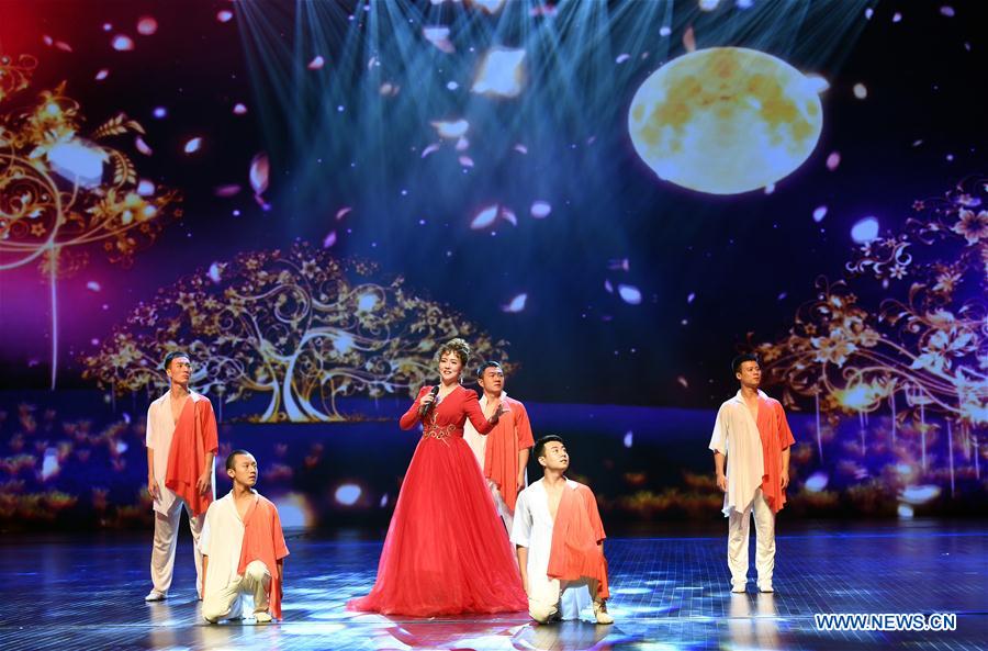 CHINA-LANZHOU-MID-AUTUMN FESTIVAL-PERFORMANCE (CN)