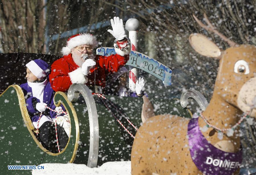 CANADA-VANCOUVER-SANTA CLAUS PARADE