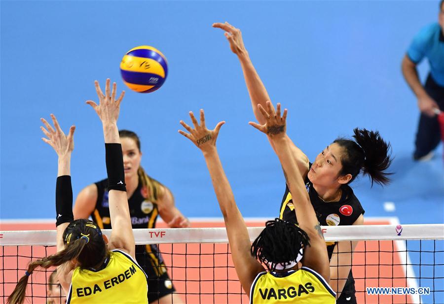 (SP)TURKEY-ISTANBUL-VOLLEYBALL-TURKISH WOMEN LEAGUE-VAKIFBANK VS FENERBAHCE