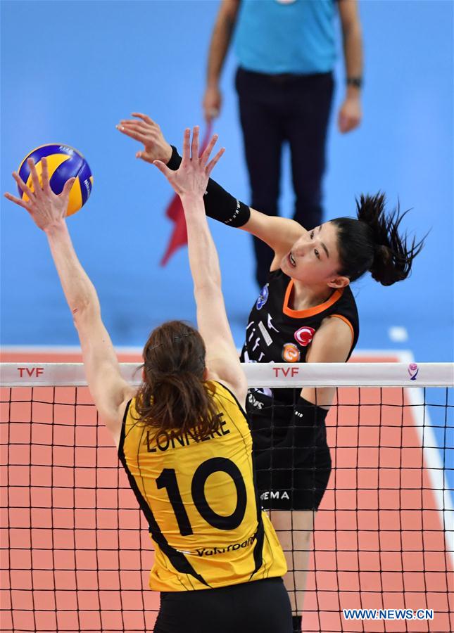 (SP)TURKEY-ISTANBUL-VOLLEYBALL-TURKISH WOMEN LEAGUE-VAKIFBANK VS ECZACIBASI