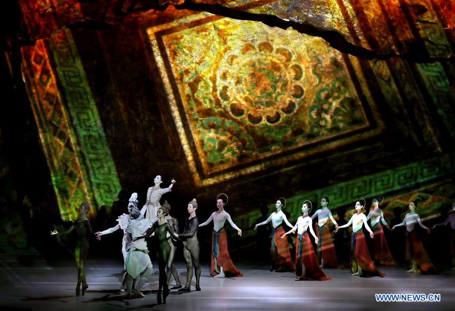 CHINA-SHANGHAI-BALLET DRAMA-DUNHUANG (CN)