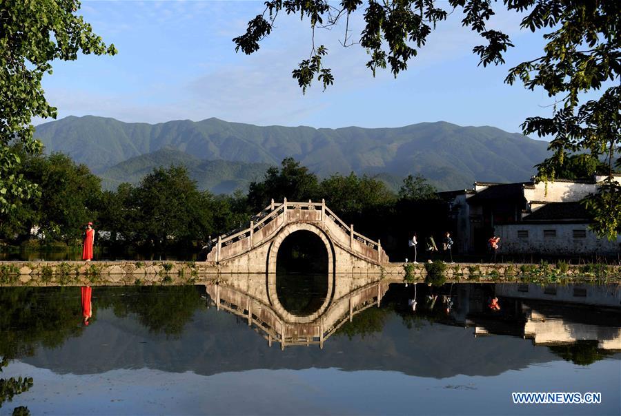 CHINA-ANHUI-HONGCUN VILLAGE-MORNING (CN)