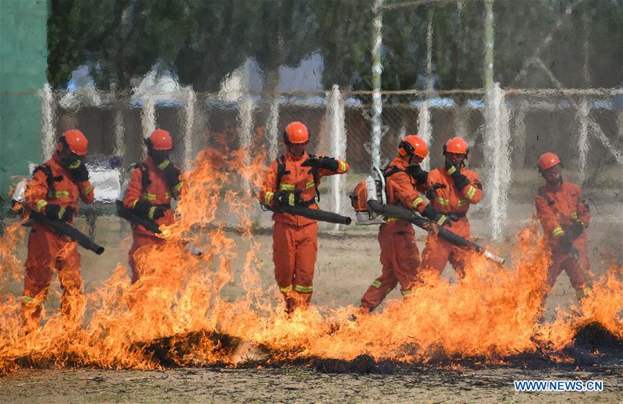 CHINA-HOHHOT-FIREMAN-TRAINING (CN)