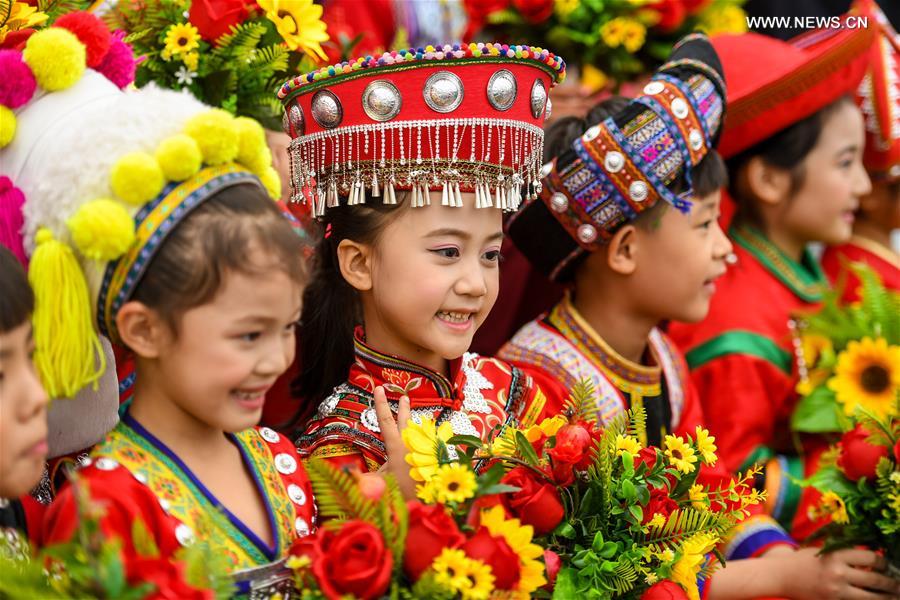 (SP)CHINA-ZHENGZHOU-NATIONAL TRADITIONAL GAMES OF ETHNIC MINORITIES-PERFORMANCE GALA