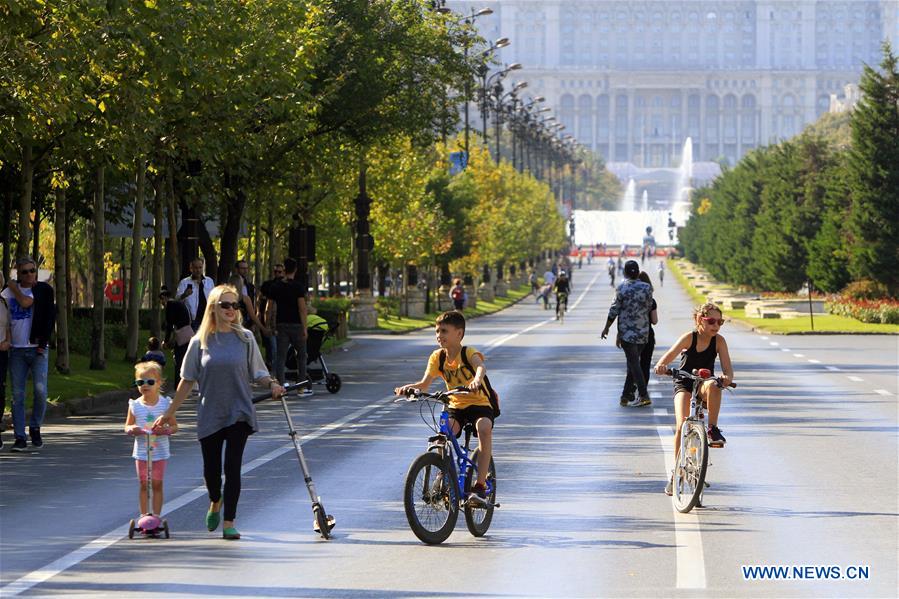 ROMANIA-BUCHAREST-CAR-FREE DAY