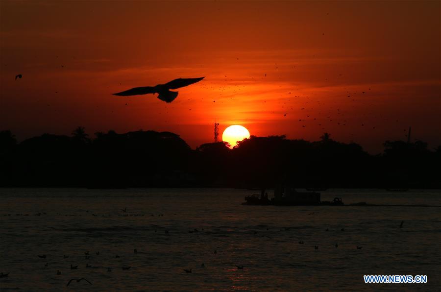 MYANMAR-YANGON-SUNSET-SCENERY