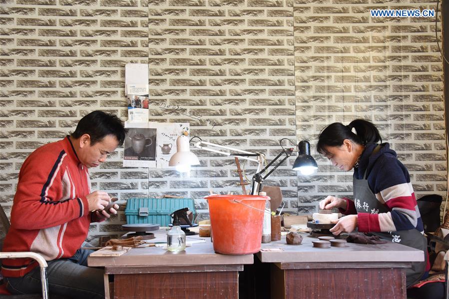 CHINA-HEILONGJIANG-YIAN-POTTERY ARTISTS (CN)