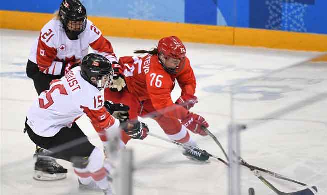 Canada thrash Russia 5-0 in women's ice hockey semi-final