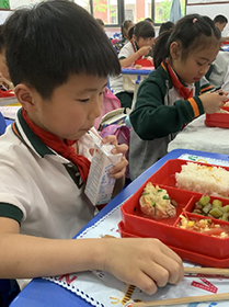 学生奶新增3品类 4批生产工厂进入试点生产阶段